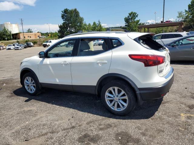  NISSAN ROGUE 2018 Белы