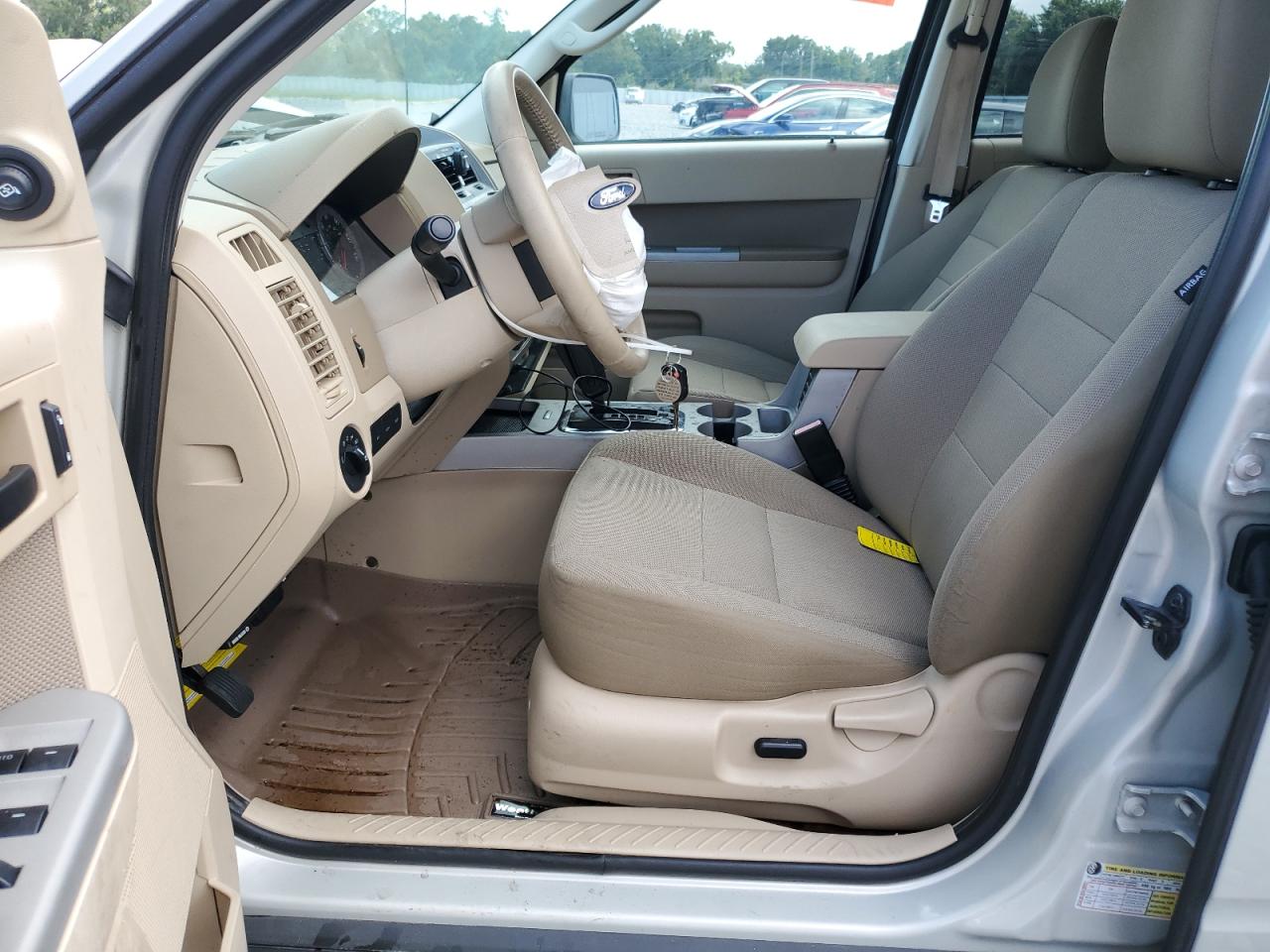 2009 Ford Escape Xlt VIN: 1FMCU93G39KD05925 Lot: 65090155