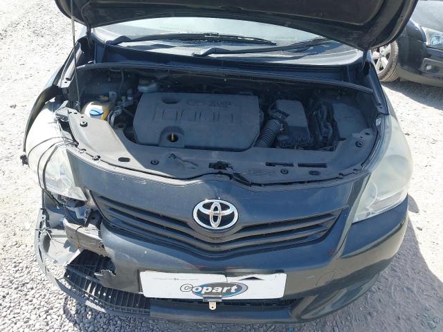 2011 TOYOTA VERSO T2 V
