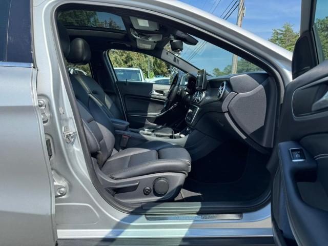 Parquets MERCEDES-BENZ GLA-CLASS 2016 Srebrny