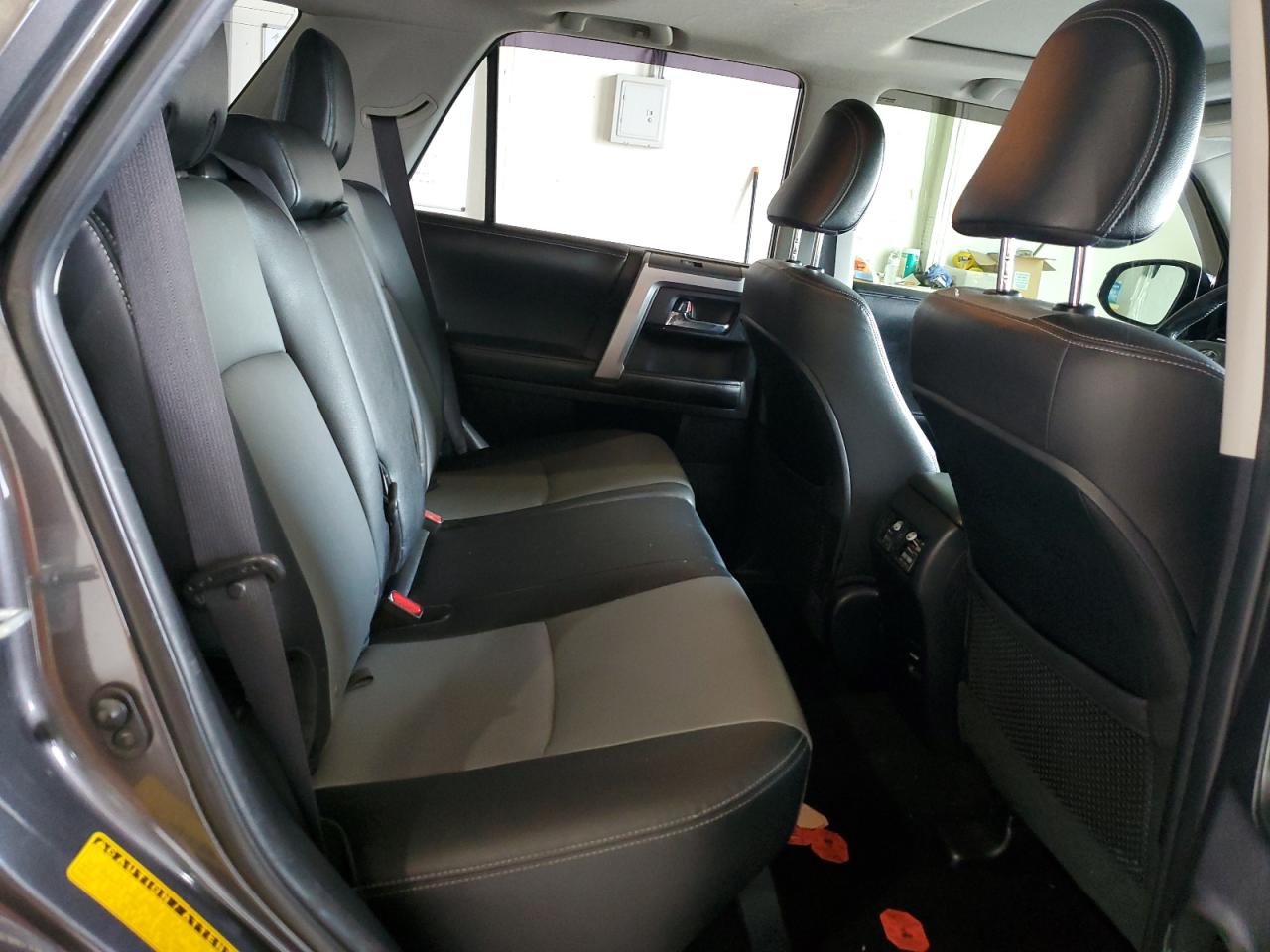 2014 Toyota 4Runner Sr5 VIN: JTEBU5JR4E5191435 Lot: 64203235