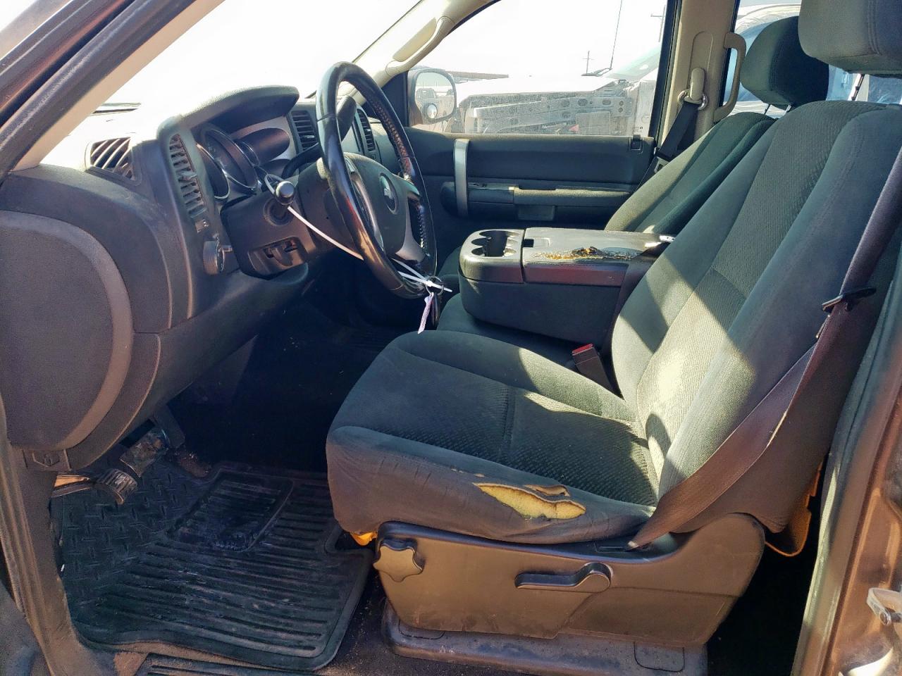 2008 Chevrolet Silverado C1500 VIN: 2GCEC13J881302871 Lot: 64832235