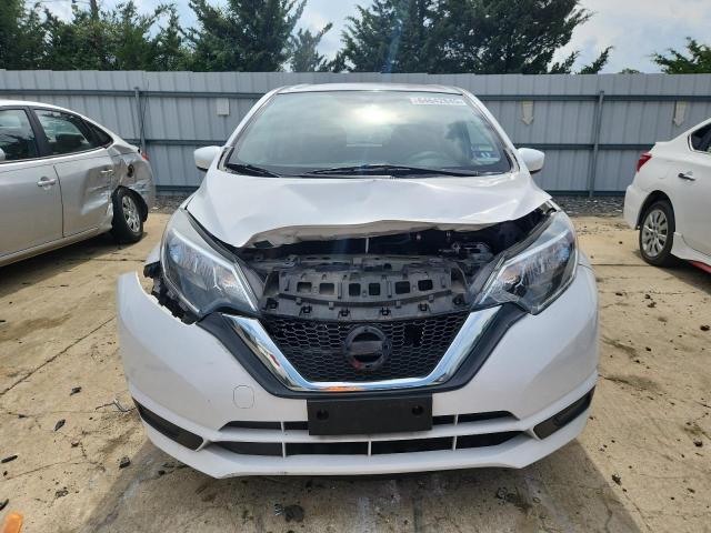  NISSAN VERSA 2017 Biały