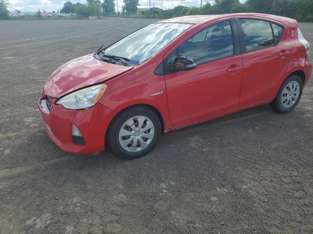 2013 TOYOTA PRIUS C    à vendre chez Copart QC - MONTREAL