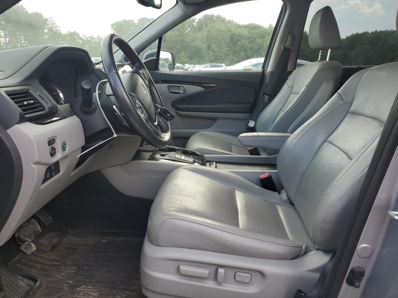 2017 Honda Pilot Elite VIN: 5FNYF6H02HB075143 Lot: 64860745