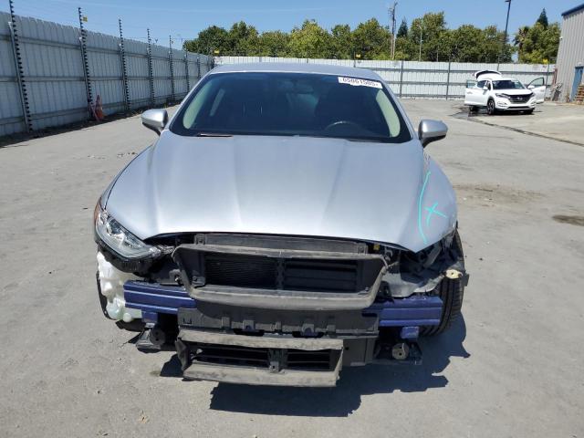  FORD FUSION 2018 Srebrny
