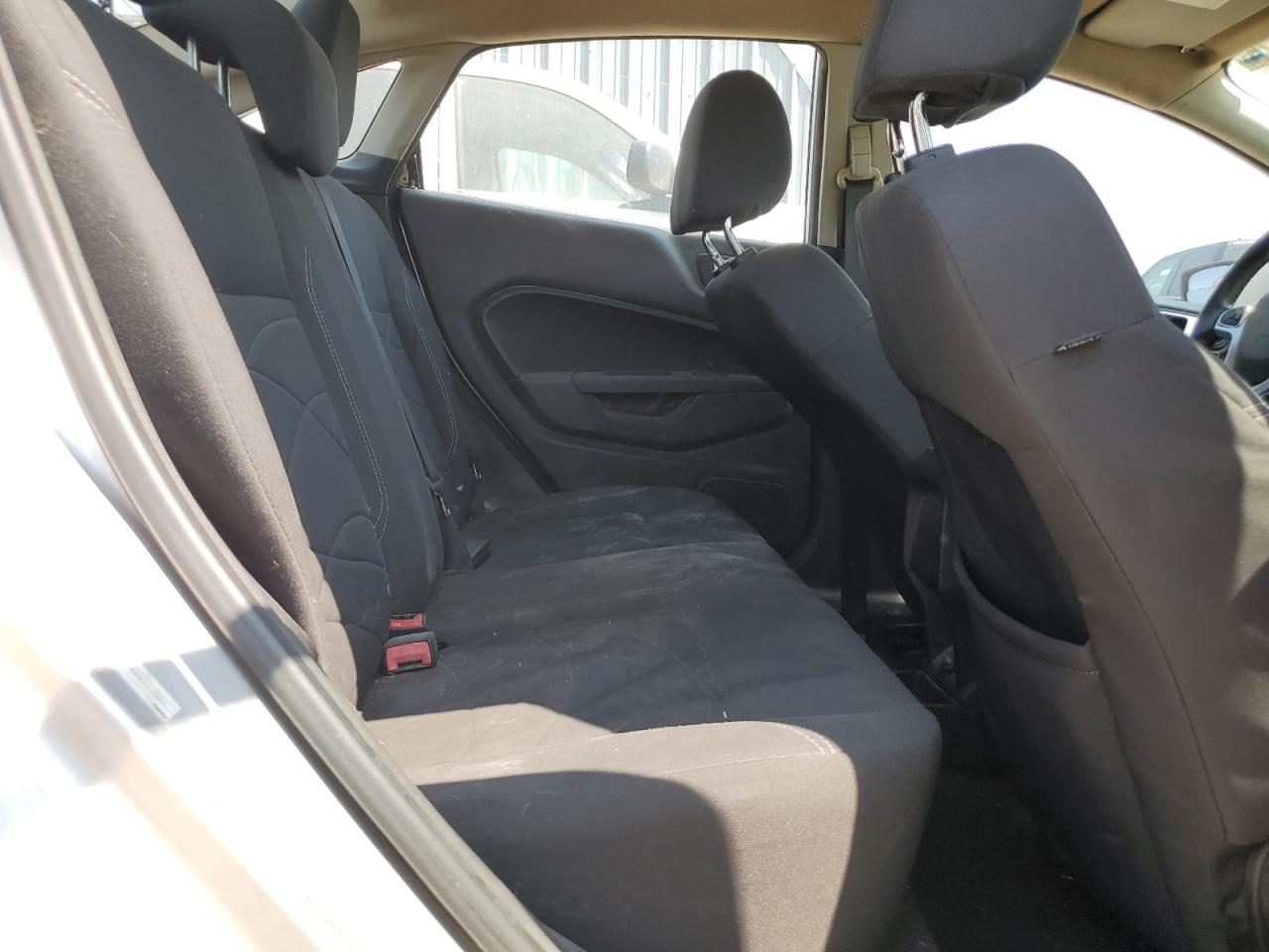 2014 Ford Fiesta Se VIN: 3FADP4BJXEM157085 Lot: 64225525