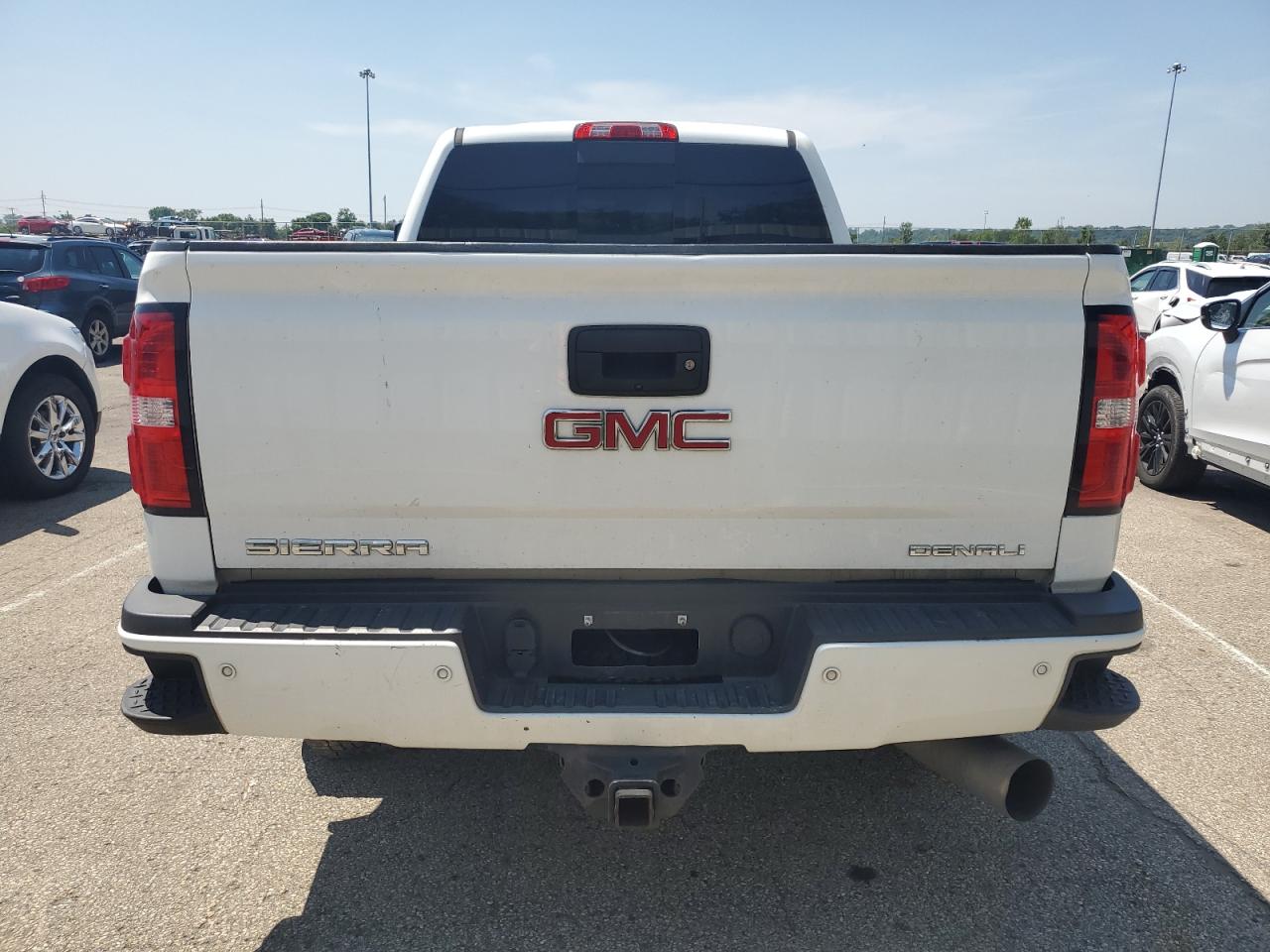 2019 GMC Sierra K2500 Denali VIN: 1GT12SEY1KF120804 Lot: 65735875