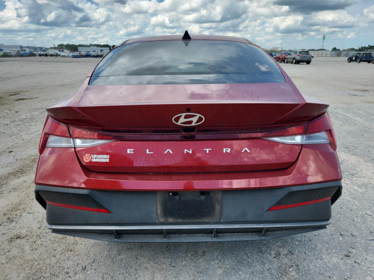2025 Hyundai Elantra Se VIN: KMHLL4DG7SU883931 Lot: 65114575