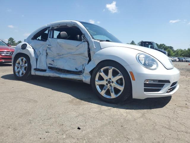  VOLKSWAGEN BEETLE 2018 Srebrny