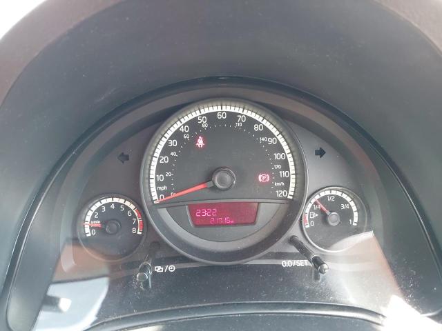 2013 VOLKSWAGEN MOVE UP