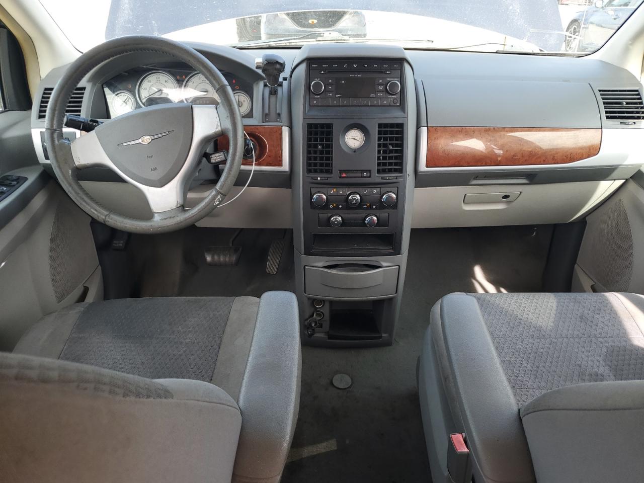 2008 Chrysler Town & Country Touring VIN: 2A8HR54P88R651447 Lot: 64588815