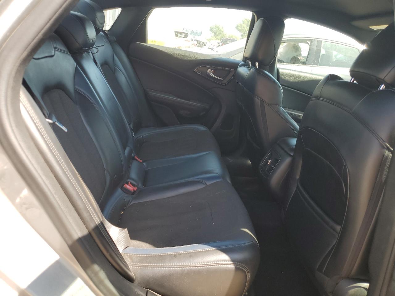 2015 Chrysler 200 S VIN: 1C3CCCDG7FN610314 Lot: 64039295