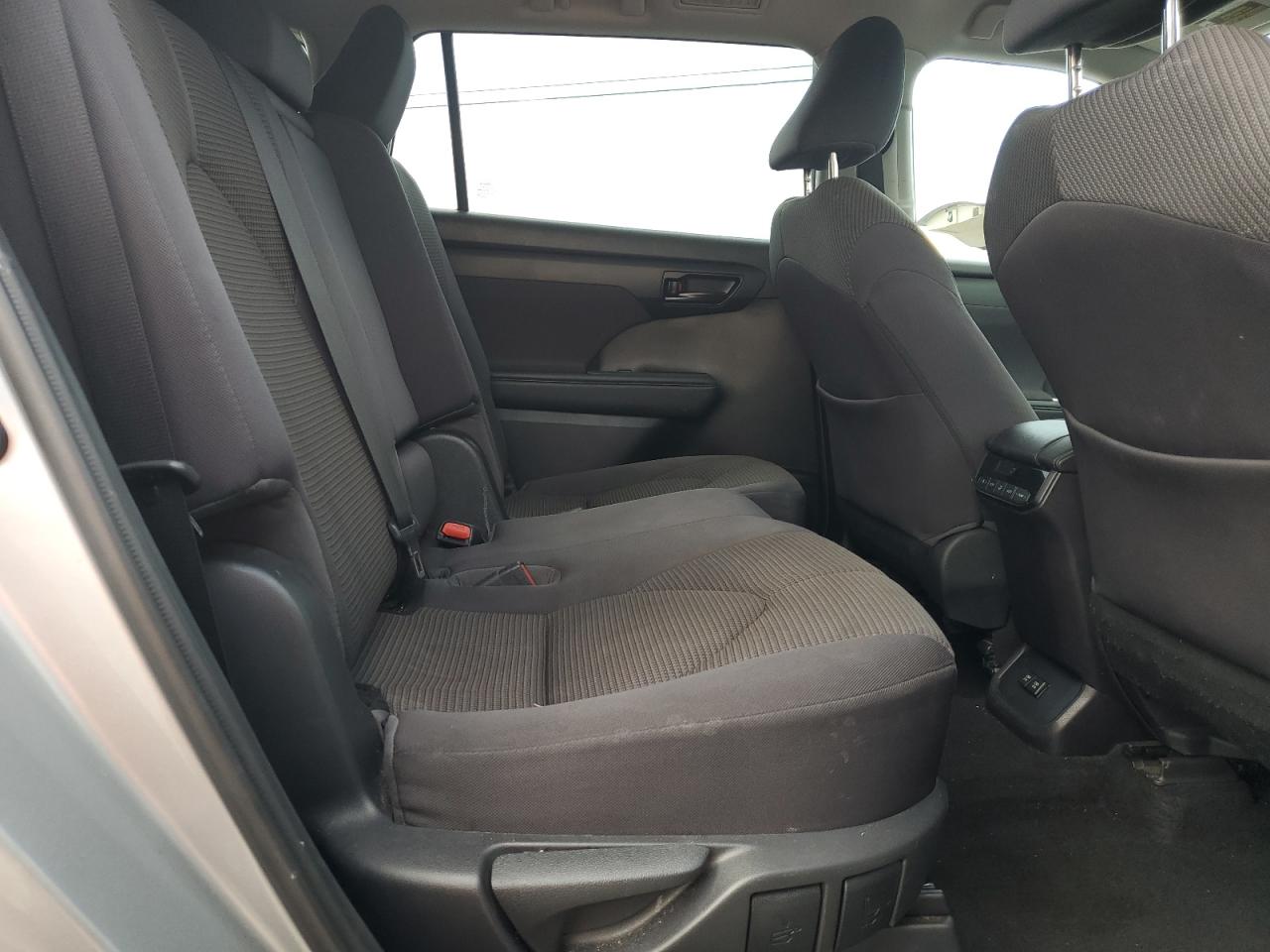 2021 Toyota Highlander L VIN: 5TDBZRBH5MS118943 Lot: 67005155