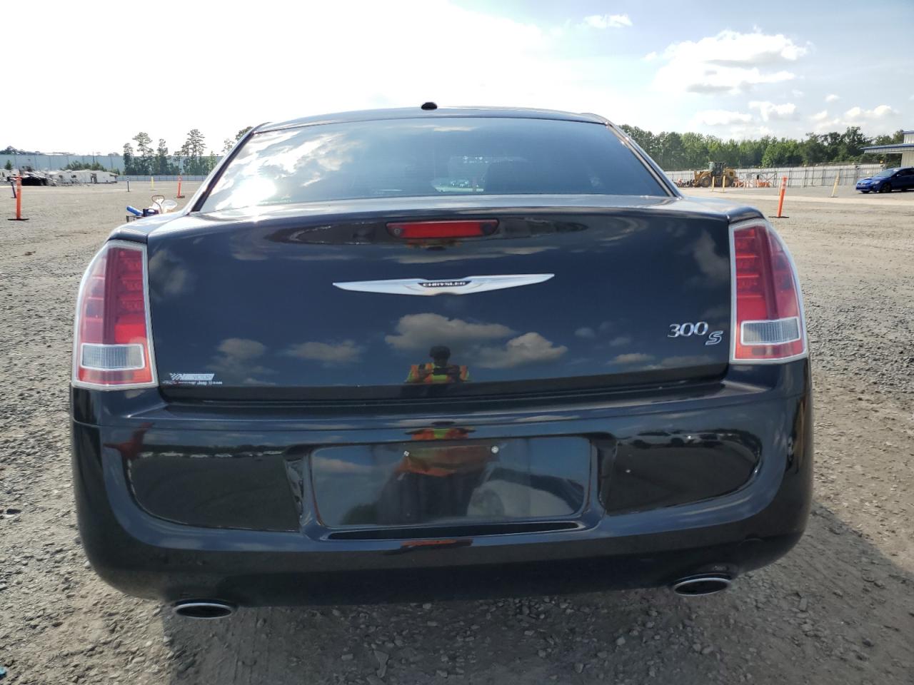 2014 Chrysler 300 S VIN: 2C3CCABG3EH160076 Lot: 64467875