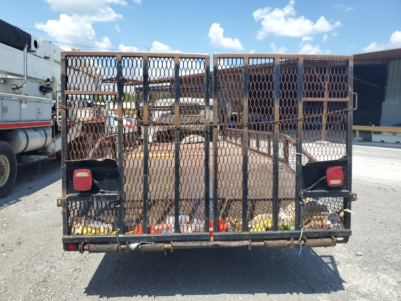2001 Isuzu Npr VIN: 4KLB4B1R91J800572 Lot: 63245945