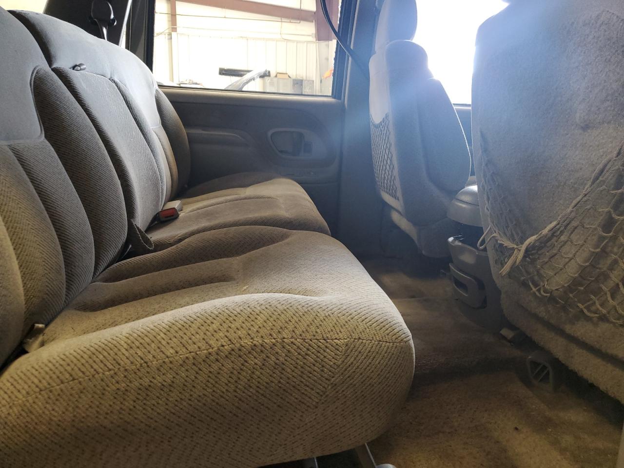 1999 Chevrolet Suburban K1500 VIN: 3GNFK16R2XG262390 Lot: 63111345