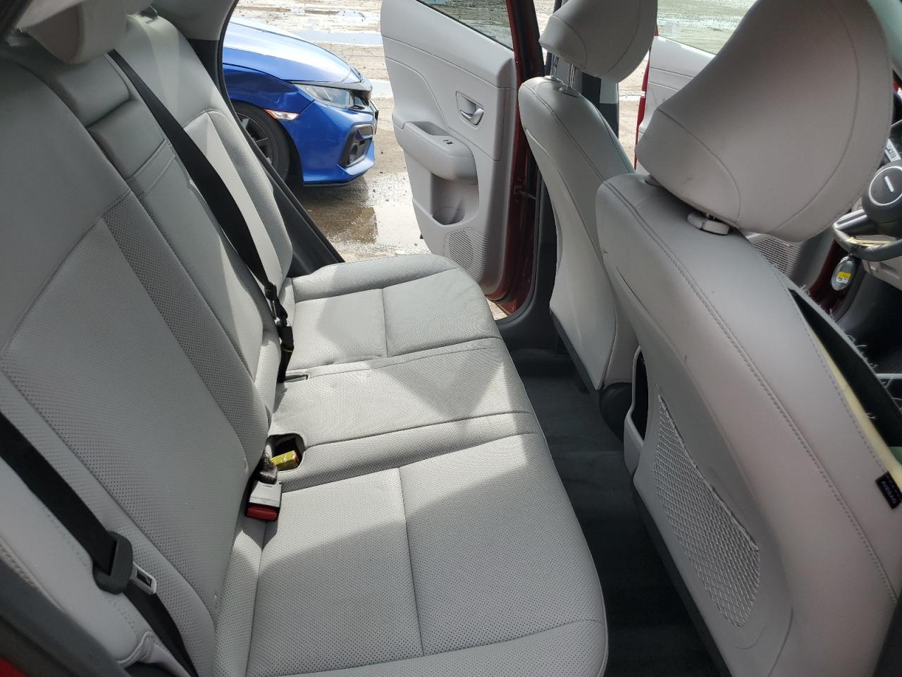 2025 Hyundai Kona Limited VIN: KM8HECA31SU300586 Lot: 65919925