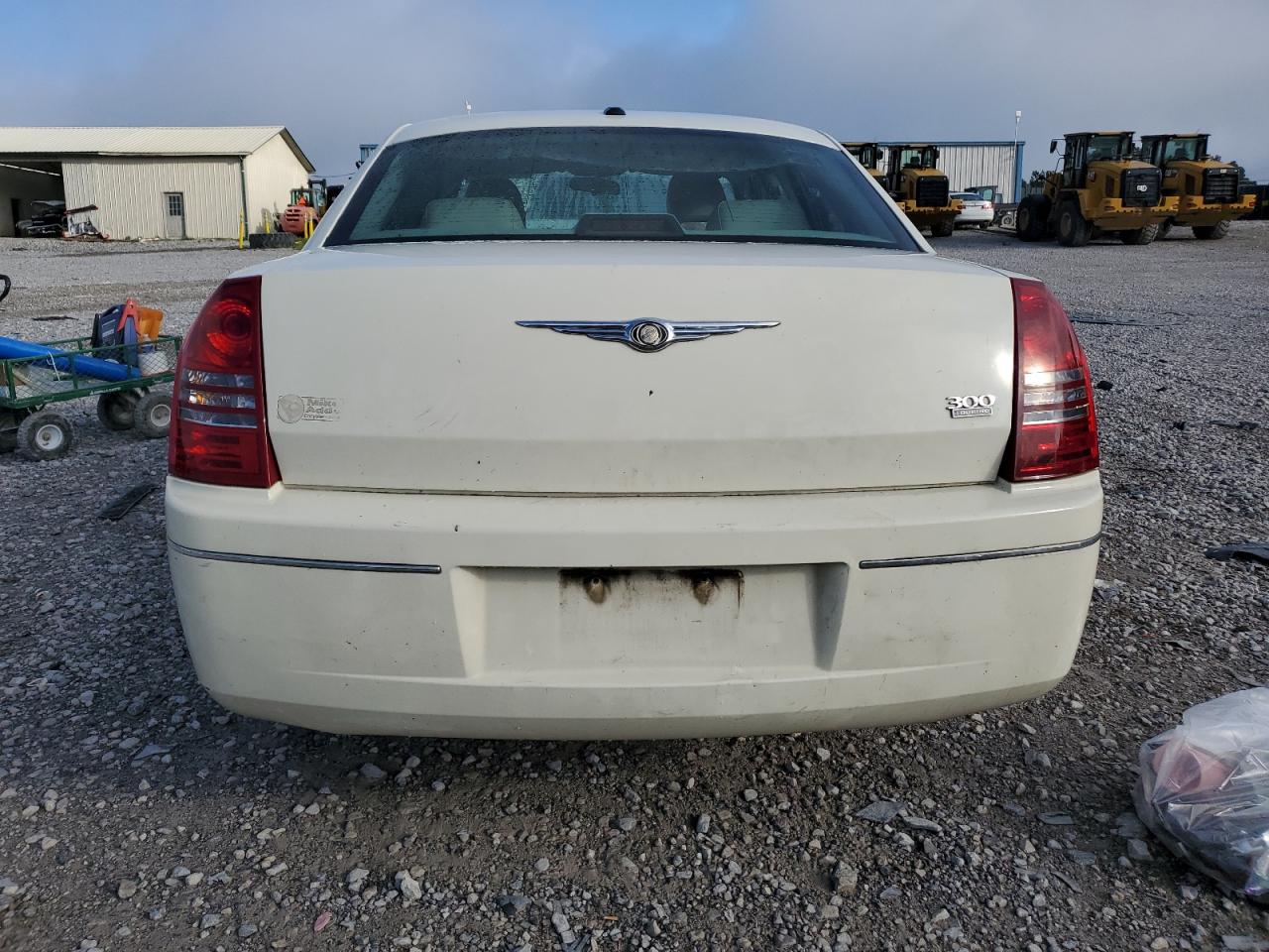 2007 Chrysler 300 Touring VIN: 2C3KA53G57H889318 Lot: 64201075