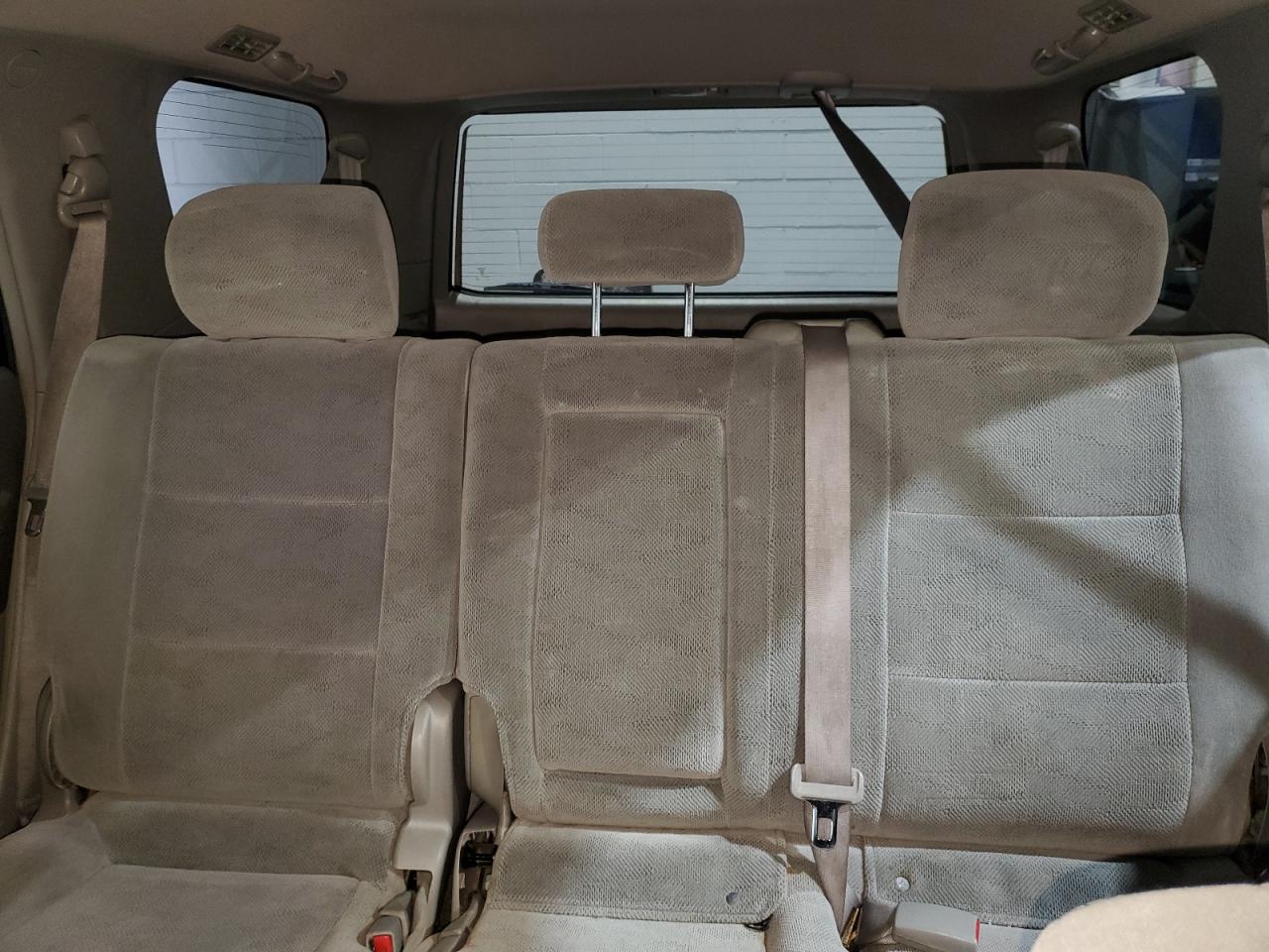 2005 Toyota Sequoia Sr5 VIN: 5TDZT34A55S262281 Lot: 63586925