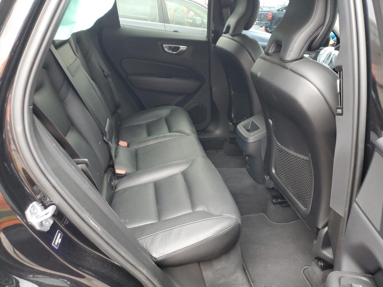 2019 Volvo Xc60 T5 Momentum VIN: LYV102DK4KB354413 Lot: 65913345