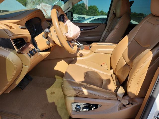  CADILLAC ESCALADE 2016 Белы