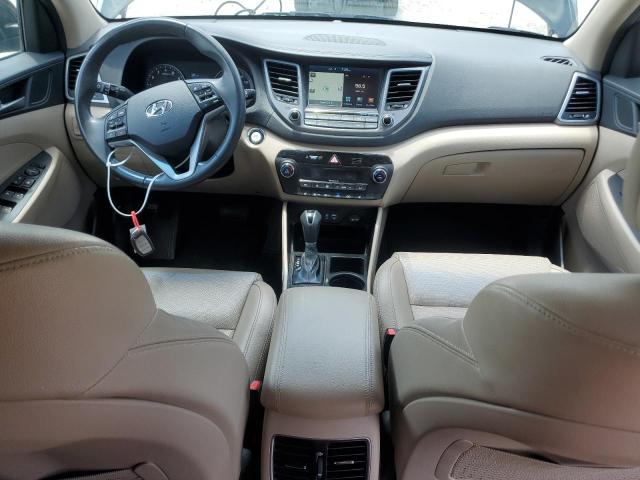 Parquets HYUNDAI TUCSON 2016 Czarny
