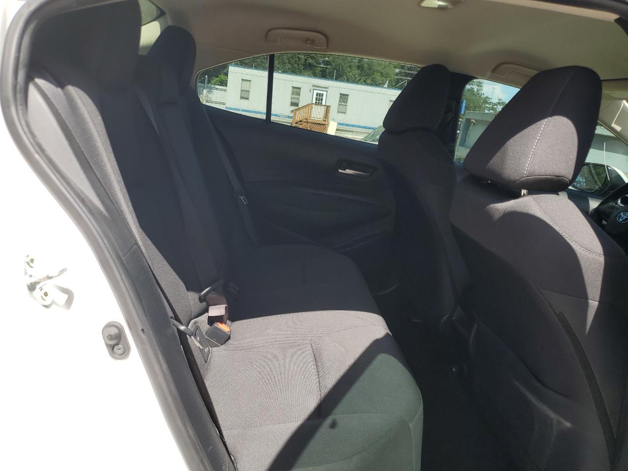 2021 Toyota Corolla Le VIN: 5YFVPMAE8MP195845 Lot: 65450235