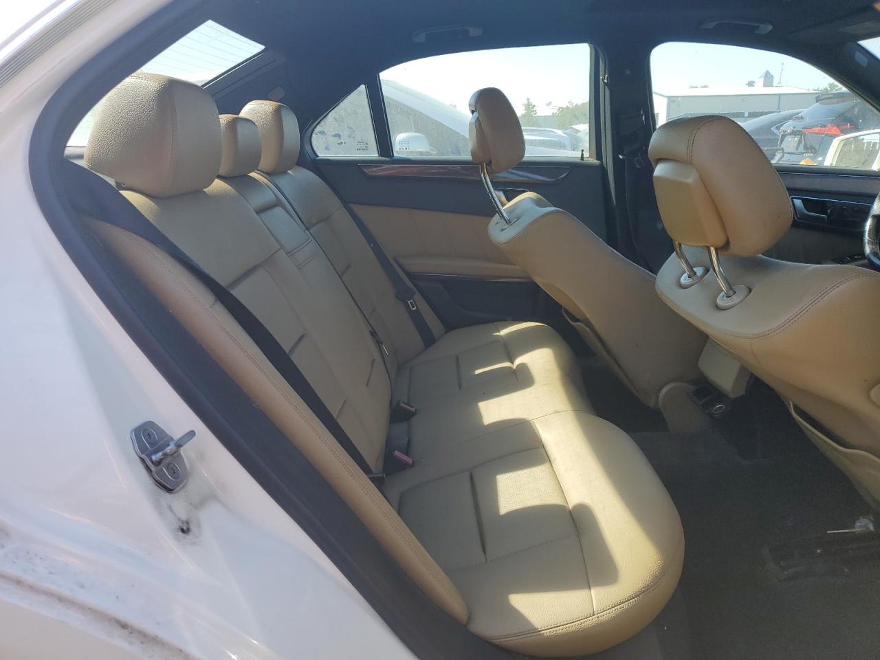 2013 Mercedes-Benz E 350 VIN: WDDHF5KBXDA682887 Lot: 64520745