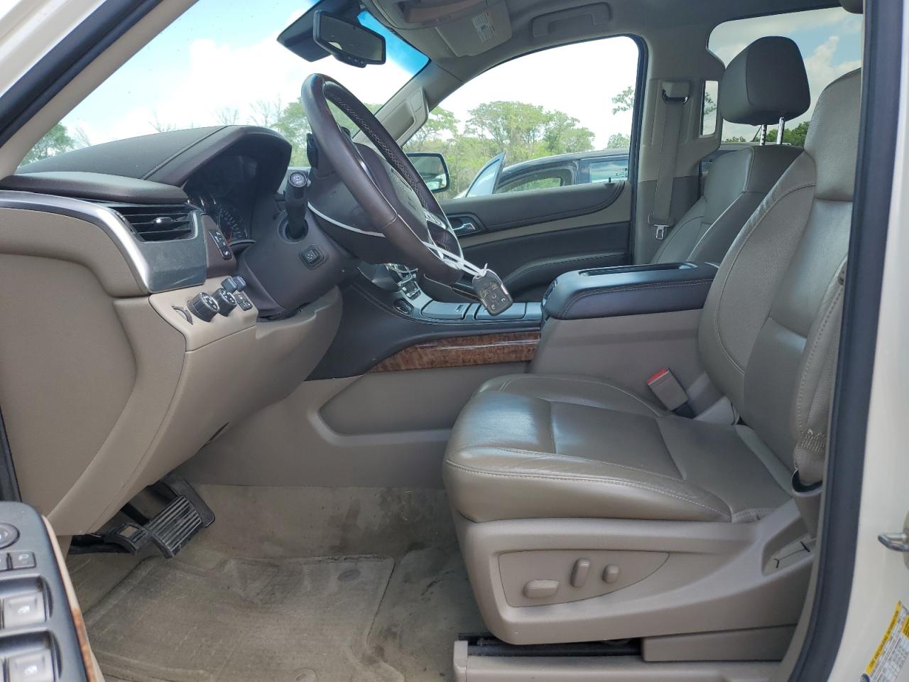 2015 Chevrolet Suburban K1500 Ltz VIN: 1GNSKKKC2FR143596 Lot: 64692455