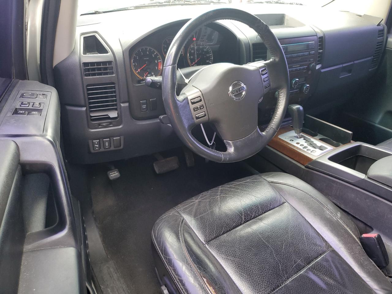 2008 Nissan Titan Xe VIN: 1N6BA06A98N358005 Lot: 64083435