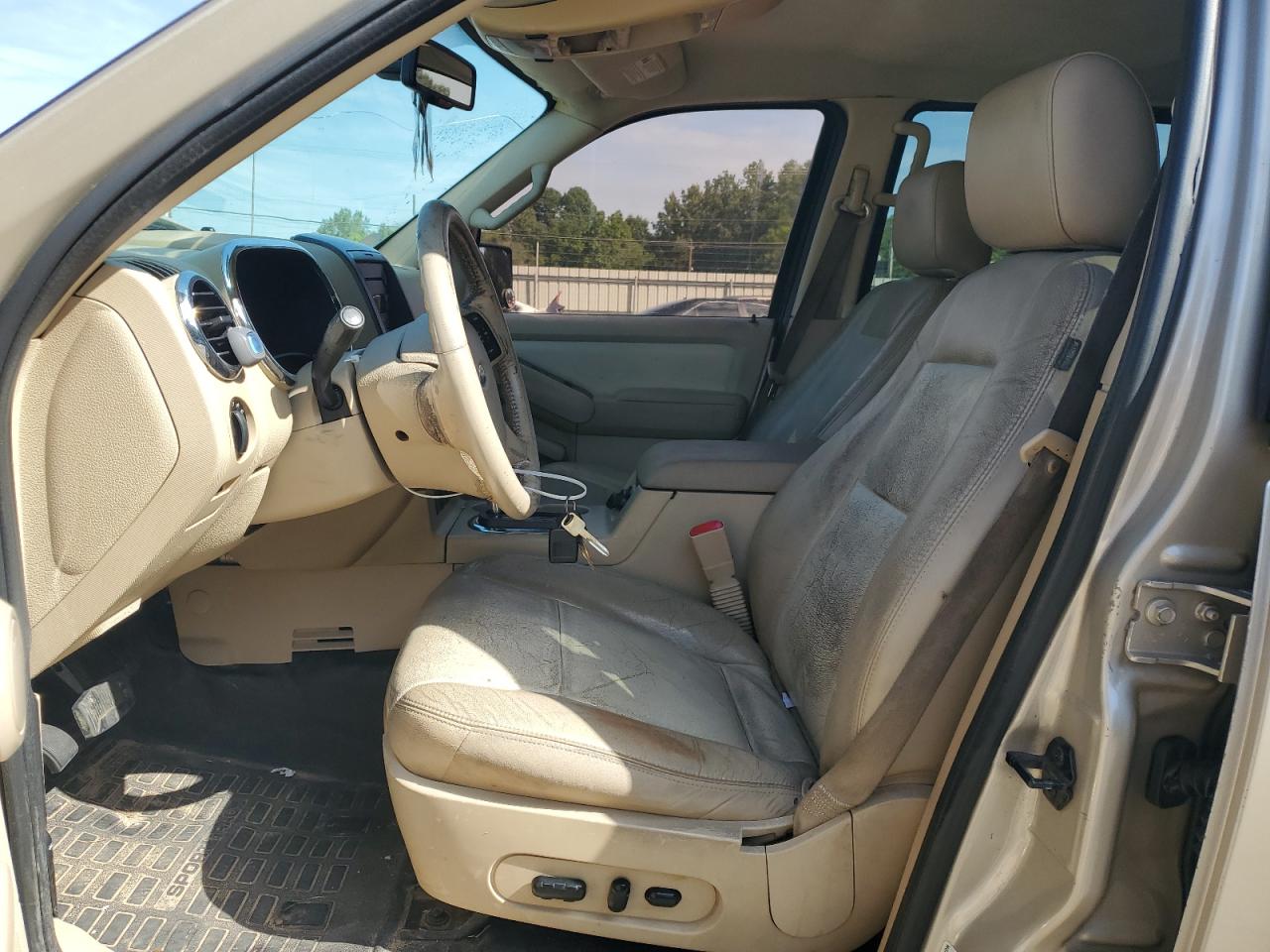 2007 Ford Explorer Sport Trac Limited VIN: 1FMEU33877UA08463 Lot: 63105285