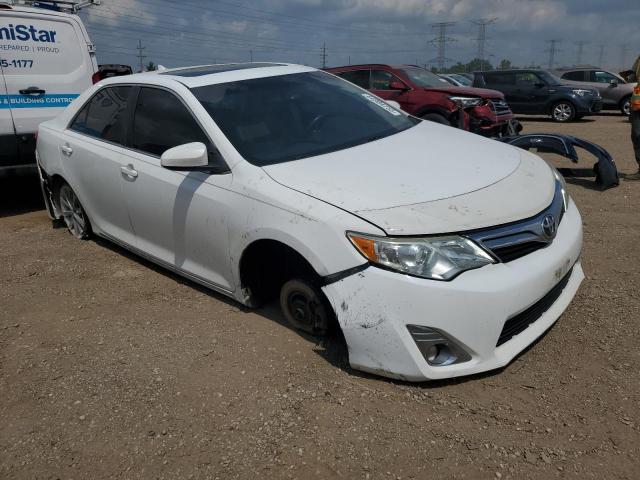  TOYOTA CAMRY 2014 Biały