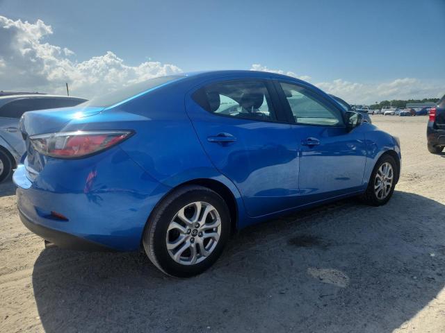  TOYOTA YARIS 2018 Granatowy