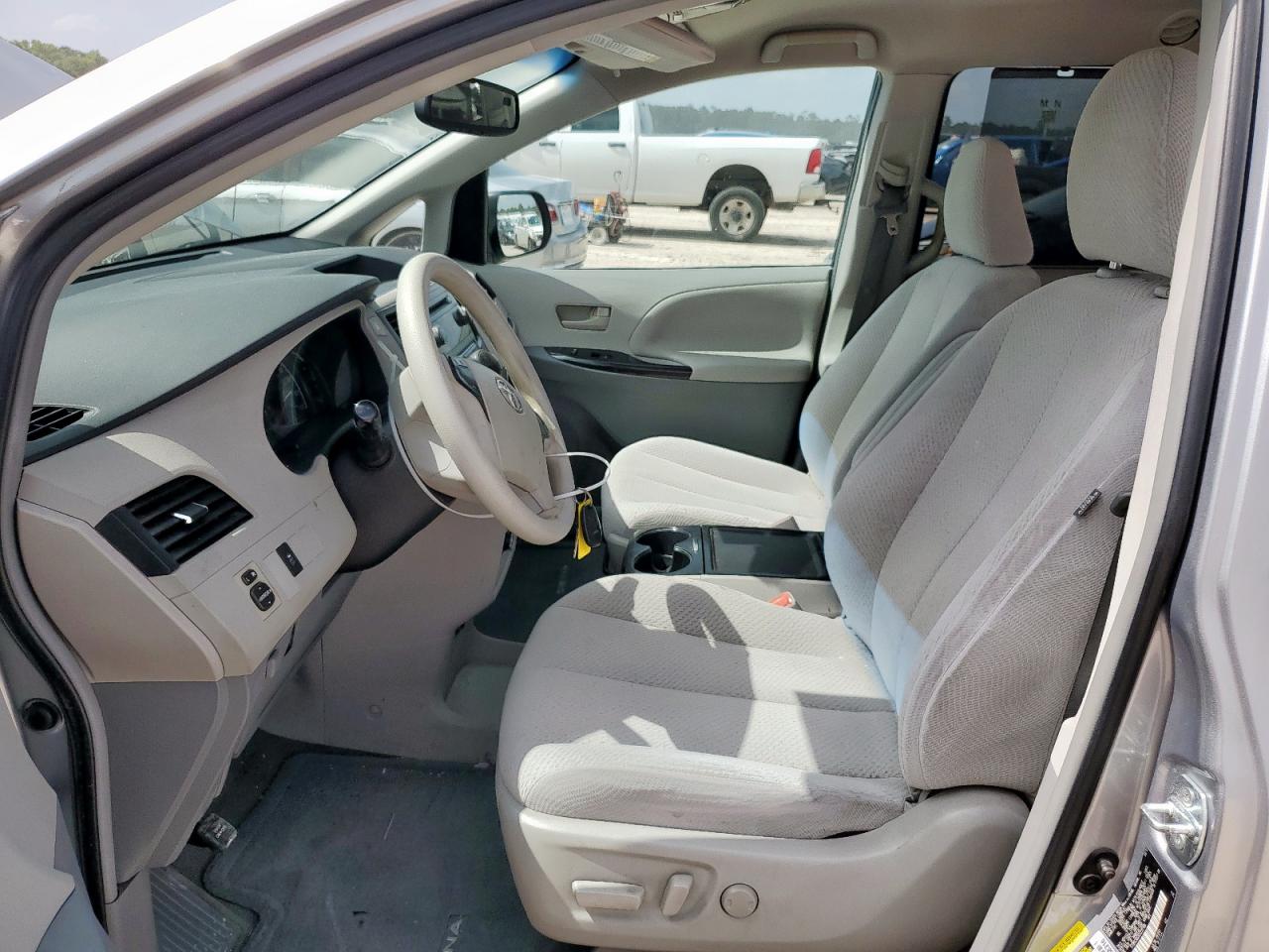2012 Toyota Sienna Le VIN: 5TDKK3DCXCS237766 Lot: 64589825