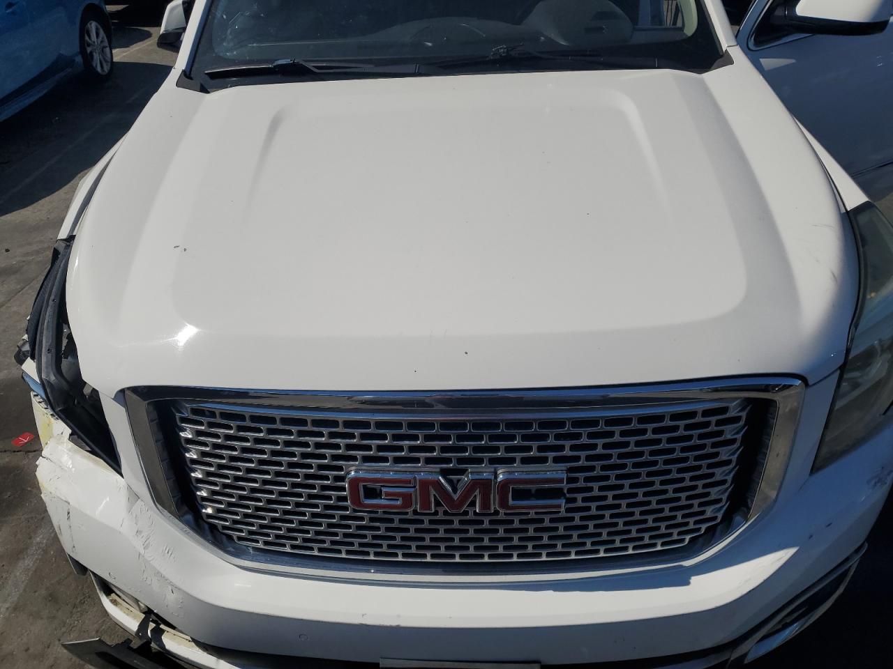 2015 GMC Yukon Xl Denali VIN: 1GKS2JKJ7FR584212 Lot: 64272295
