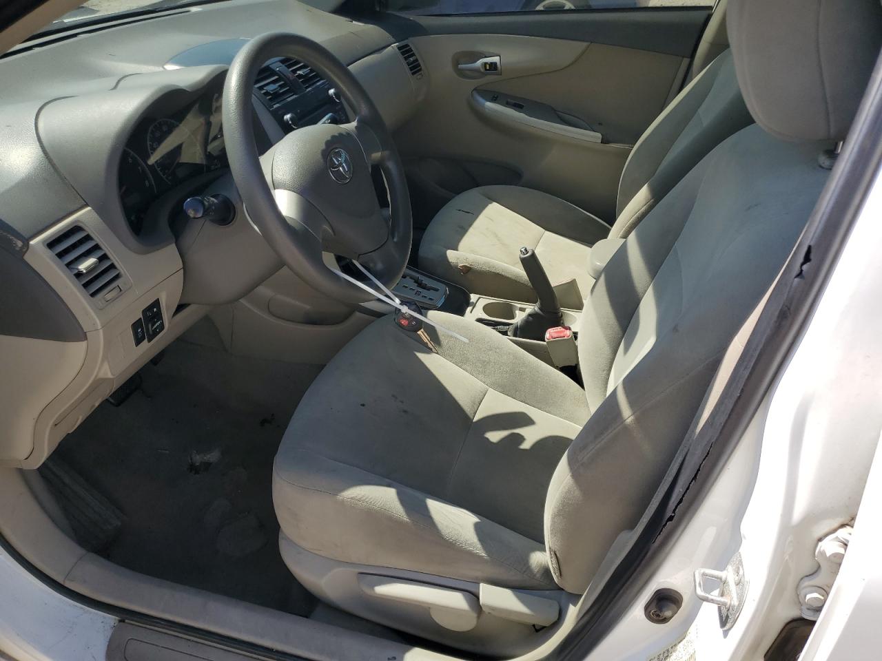 2010 Toyota Corolla Base VIN: 1NXBU4EE5AZ308649 Lot: 65392525