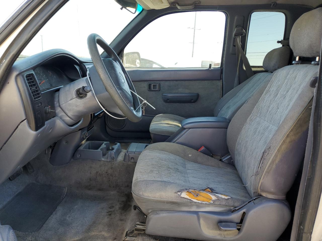 2000 Toyota Tacoma Xtracab VIN: 4TAVL52N0YZ591033 Lot: 63867695