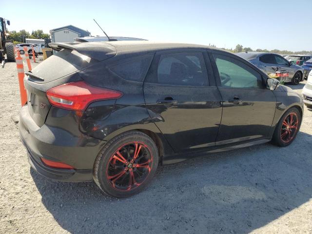 Hatchbacks FORD FOCUS 2016 Black