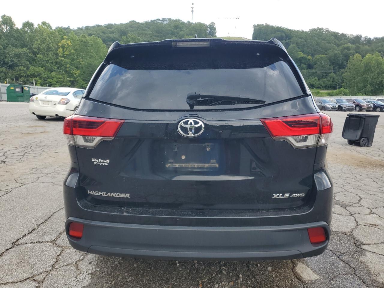 2017 Toyota Highlander Se VIN: 5TDJZRFH1HS460157 Lot: 64576595