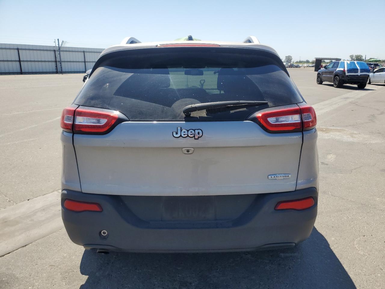 2016 Jeep Cherokee Latitude VIN: 1C4PJLCB1GW287222 Lot: 64301365