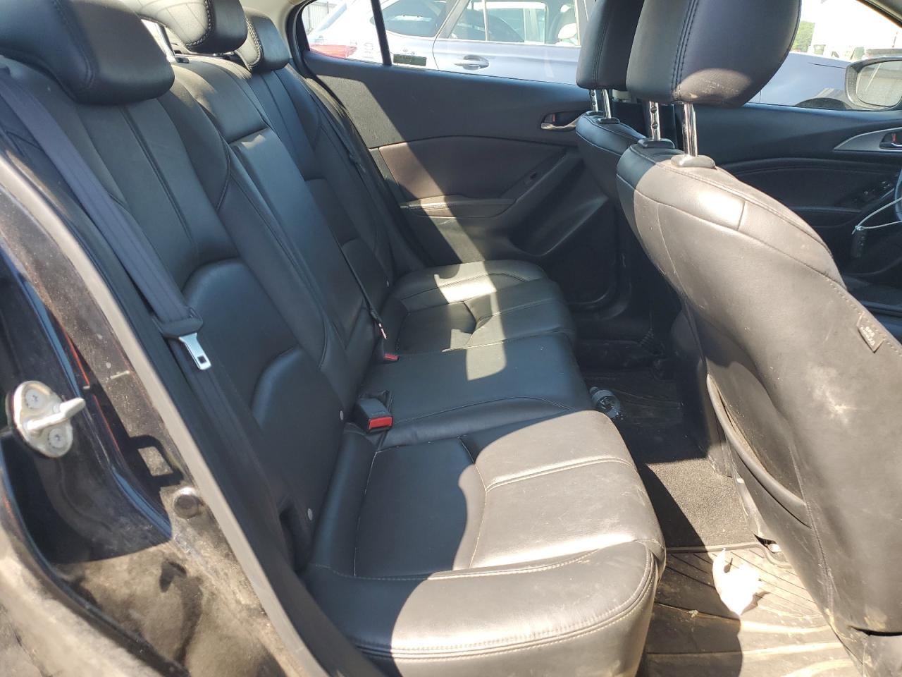 2018 Mazda 3 Touring VIN: 3MZBN1V3XJM170378 Lot: 66543555