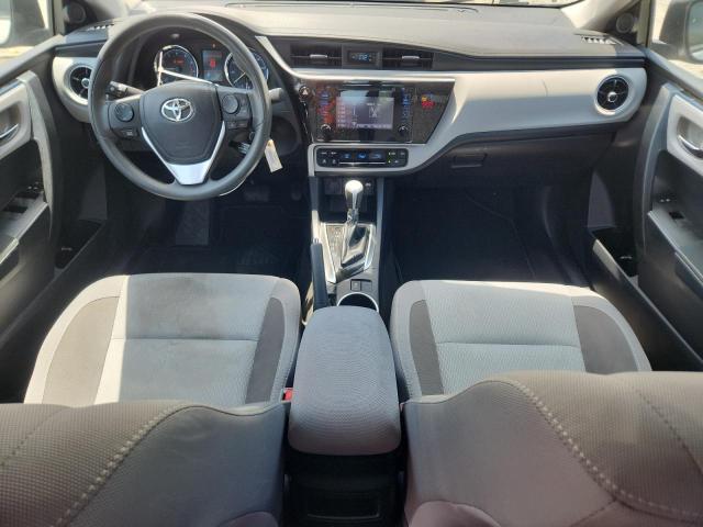  TOYOTA COROLLA 2018 Srebrny
