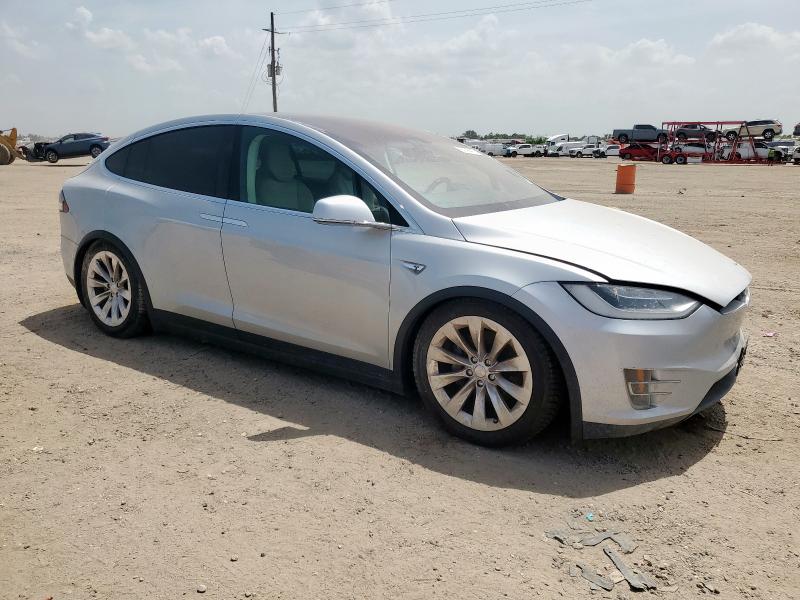 Parquets TESLA MODEL X 2016 Srebrny