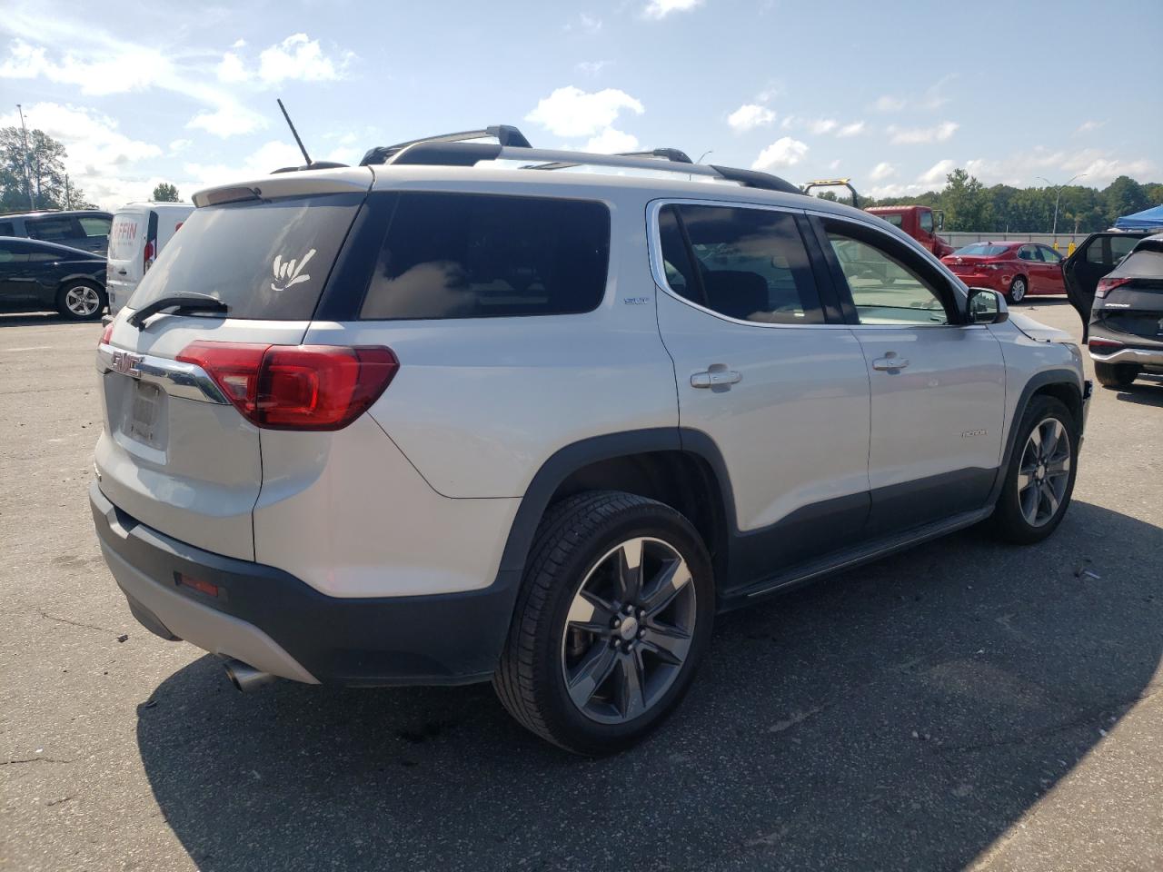 1gkknnls4hz177215 1GKKNNLS4HZ177215 2017 GMC Acadia Slt-2