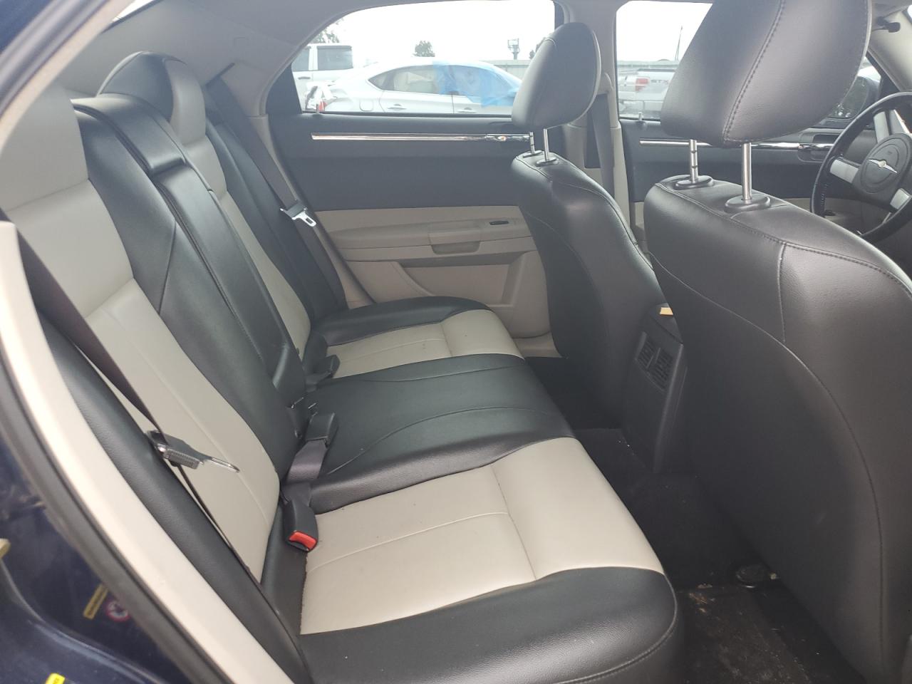 2005 Chrysler 300 Touring VIN: 2C3AA53G95H574613 Lot: 64180345