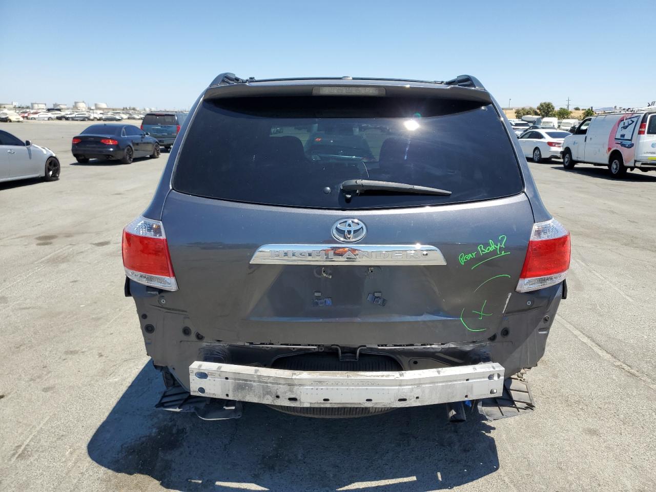 2011 Toyota Highlander Base VIN: 5TDZK3EH7BS036611 Lot: 65413325
