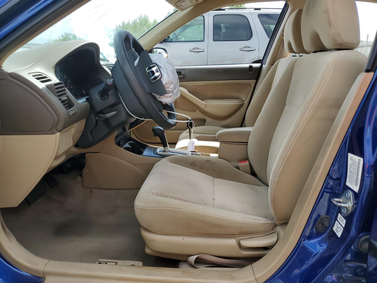 2004 Honda Civic Dx Vp VIN: 2HGES16364H638232 Lot: 64588645