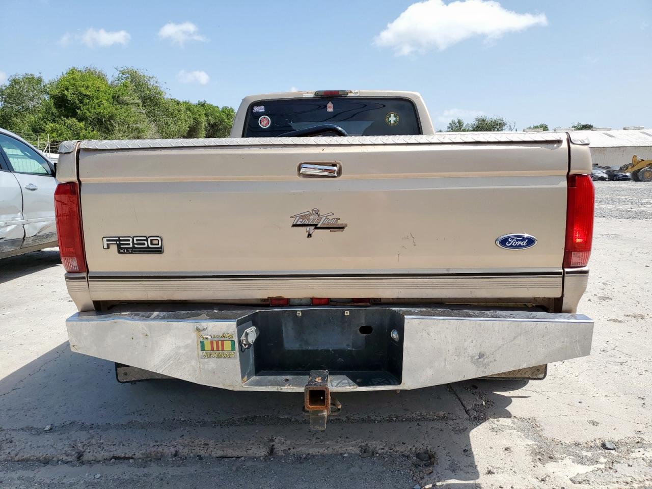 1997 Ford F350 VIN: 1FTJW35FXVEC82546 Lot: 64505865
