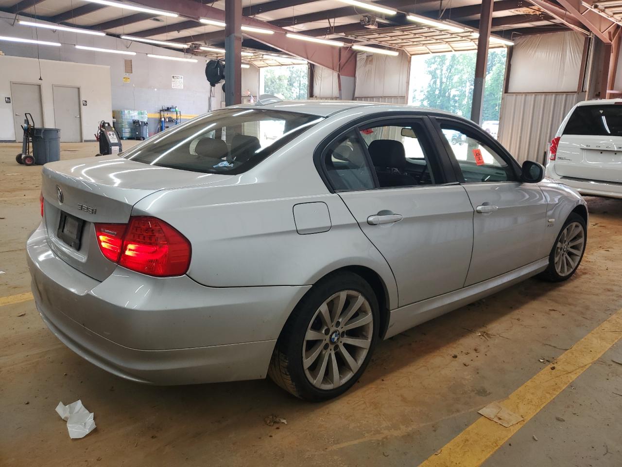 2011 BMW 328 Xi VIN: WBAPK7C52BA821989 Lot: 64381745